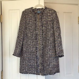 J McLaughlin blue/tan/white top/coat with zipper closure, Size L.